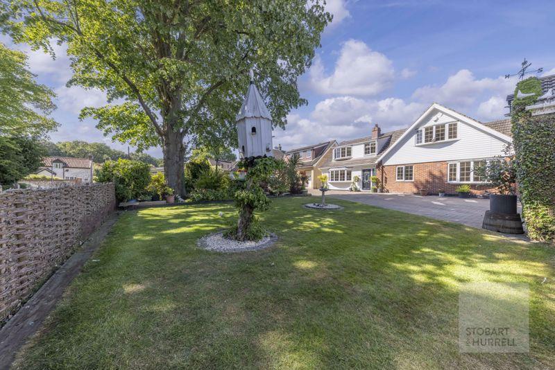 Front Lawn Garden