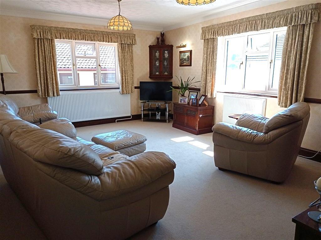 Lounge - View 2