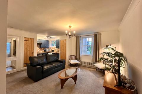3 bedroom flat to rent, 21 London Road, Maidstone ME16