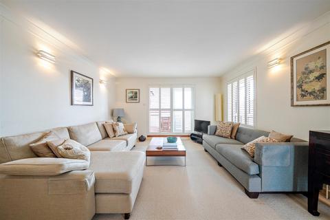 3 bedroom flat for sale, Admiral Walk, London W9