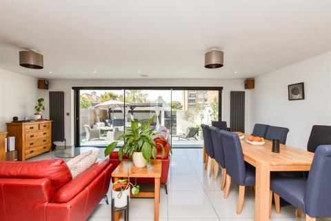3 bedroom detached house for sale, Alfred Road, Minnis Bay, Birchington, Kent