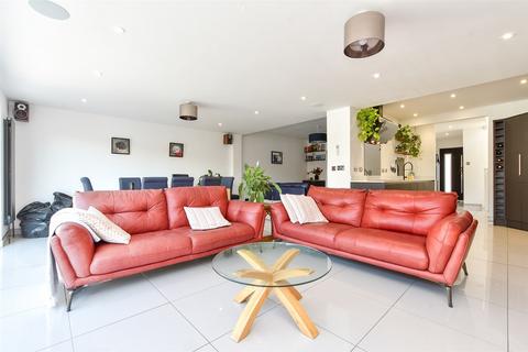 3 bedroom detached house for sale, Alfred Road, Minnis Bay, Birchington, Kent