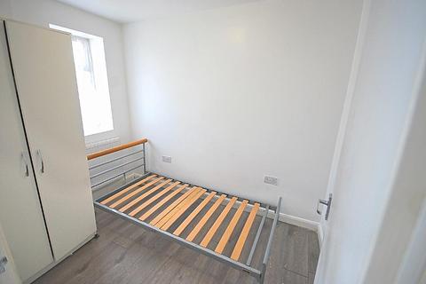 1 bedroom flat to rent, PARK AVENUE, LONDON, NW10 7HU