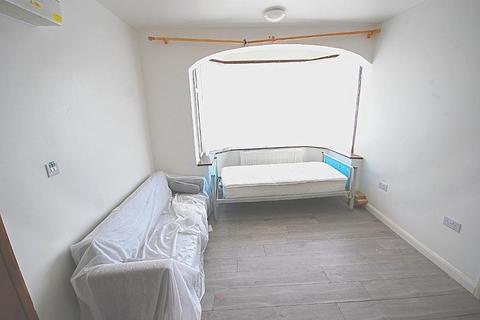 1 bedroom flat to rent, PARK AVENUE, LONDON, NW10 7HU