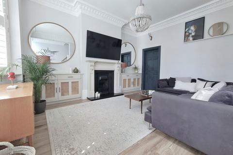 4 bedroom semi-detached house for sale, Cornwall Road, Deal CT14