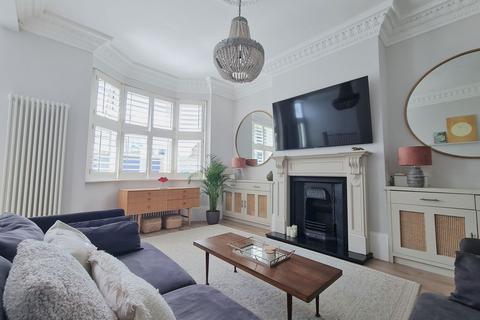 4 bedroom semi-detached house for sale, Cornwall Road, Deal CT14