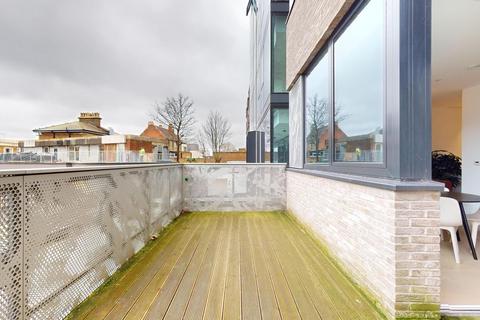 1 bedroom flat to rent, Highgate Hill