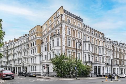 Courtfield Gardens, London, SW5