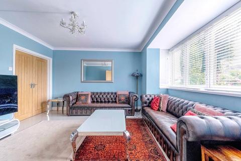 5 bedroom terraced house for sale, Manor Road North, Surrey KT7