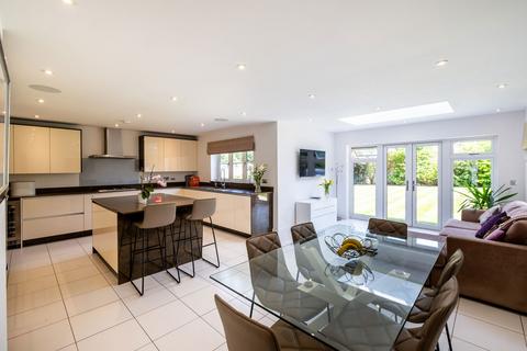 6 Bennett Drive, Sutton Coldfield, B74 4BF