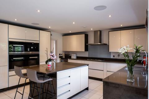 6 Bennett Drive, Sutton Coldfield, B74 4BF