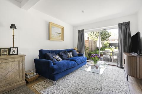 15 Ashmead Drive, Hardwick, Cambridge, CB23 7XT