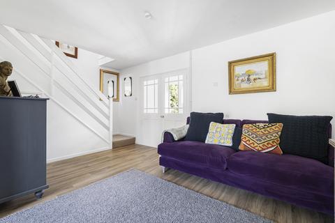 15 Ashmead Drive, Hardwick, Cambridge, CB23 7XT