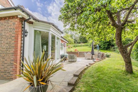 5 bedroom semi-detached house for sale, Rural Location in Goudhurst