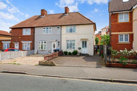 Central Road, Morden SM4