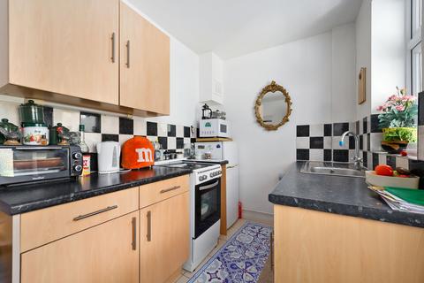 undefined, Central Road, Morden SM4