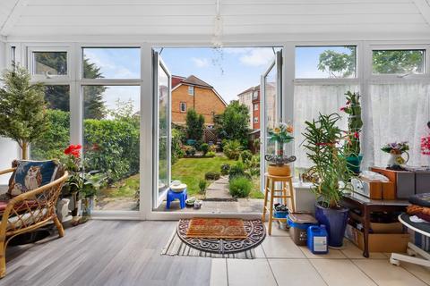 undefined, Central Road, Morden SM4