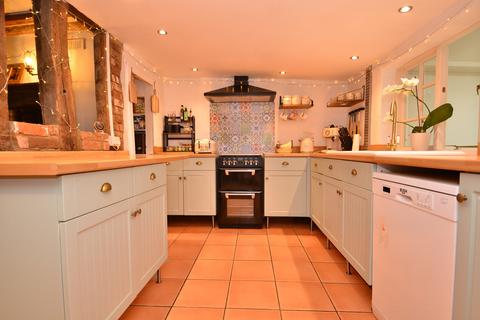 3 bedroom end of terrace house for sale, Great Oakley, Essex