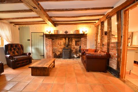 3 bedroom end of terrace house for sale, Great Oakley, Essex