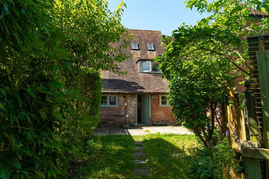 Abbey Gate Cottages, Sandling29.jpg