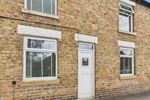 16 Firthland Road, Pickering, YO18 8BZ