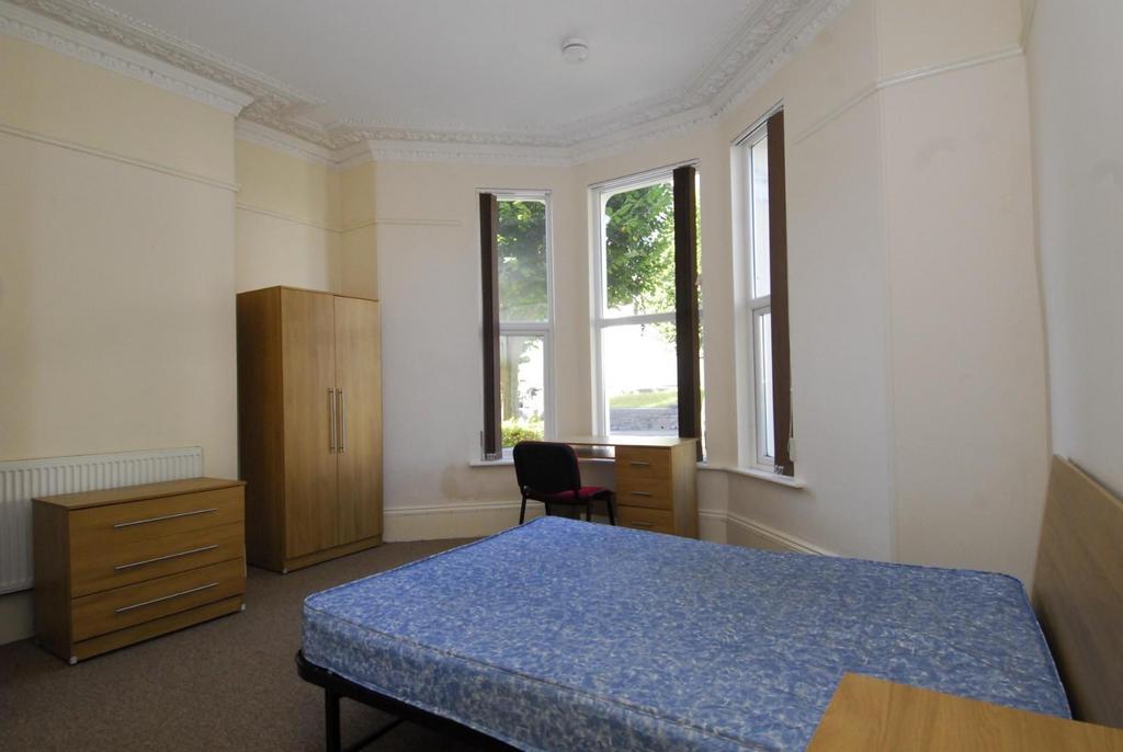 26 Salisbury Rd001.jpg