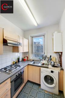 8/6 Dewar Place, Edinburgh, EH3 8ED