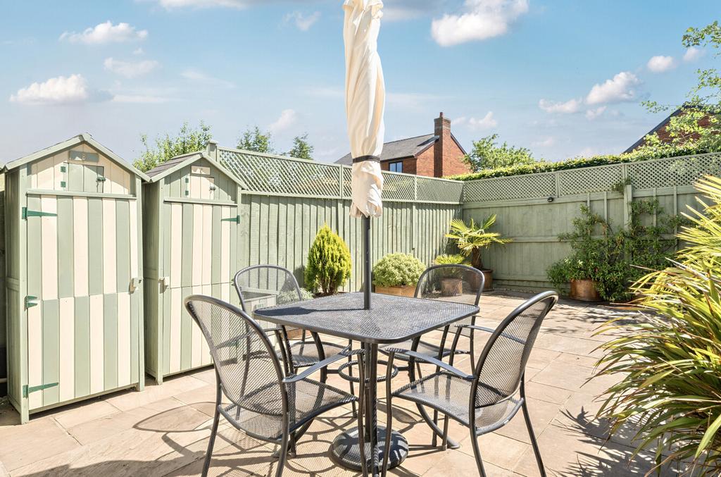 Sunny Rear Garden
