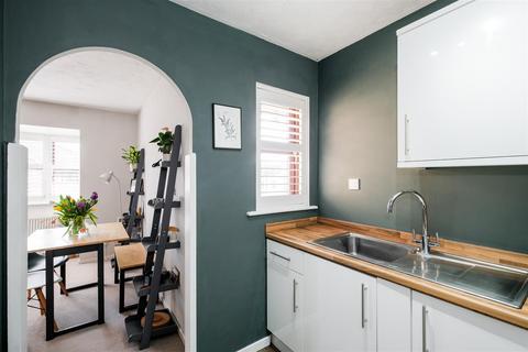 93 Chamberlain Place, London, E17 6AZ