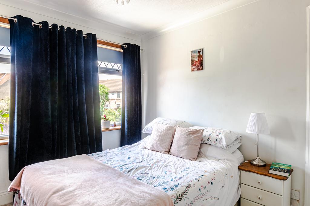 Bedroom2a
