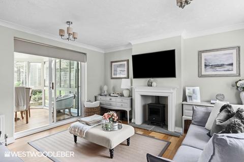 37 Heathgate, Hertford Heath, Hertford, SG13 7PL