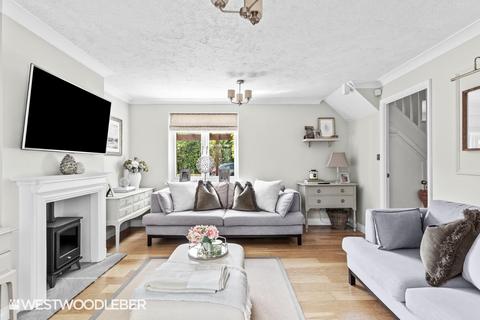 37 Heathgate, Hertford Heath, Hertford, SG13 7PL