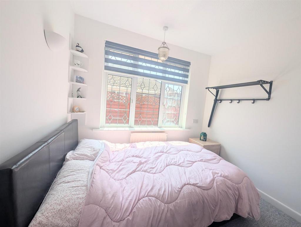Second bedroom