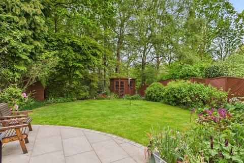 3 bedroom detached house for sale, Chesterfield S42