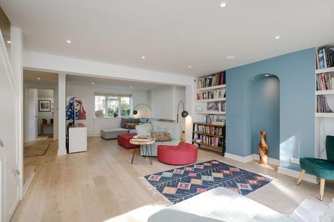 38 Tudor Road, Kingston Upon Thames, KT2 6AS