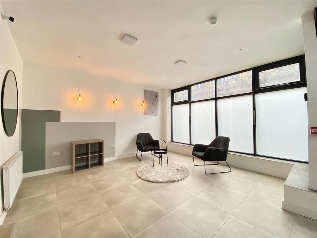 Communal Lobby Area