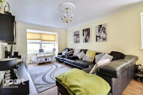 14 Aylesbury Drive, Langdon Hills, Basildon, SS16 6UL
