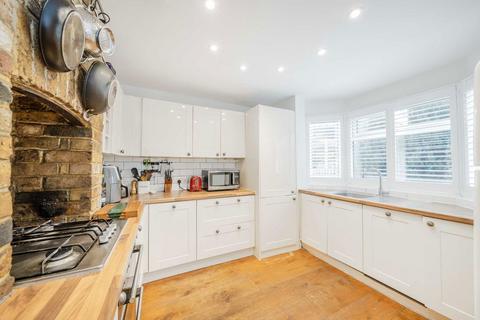2 bedroom detached house for sale, Upper Sunbury Road, Hampton TW12