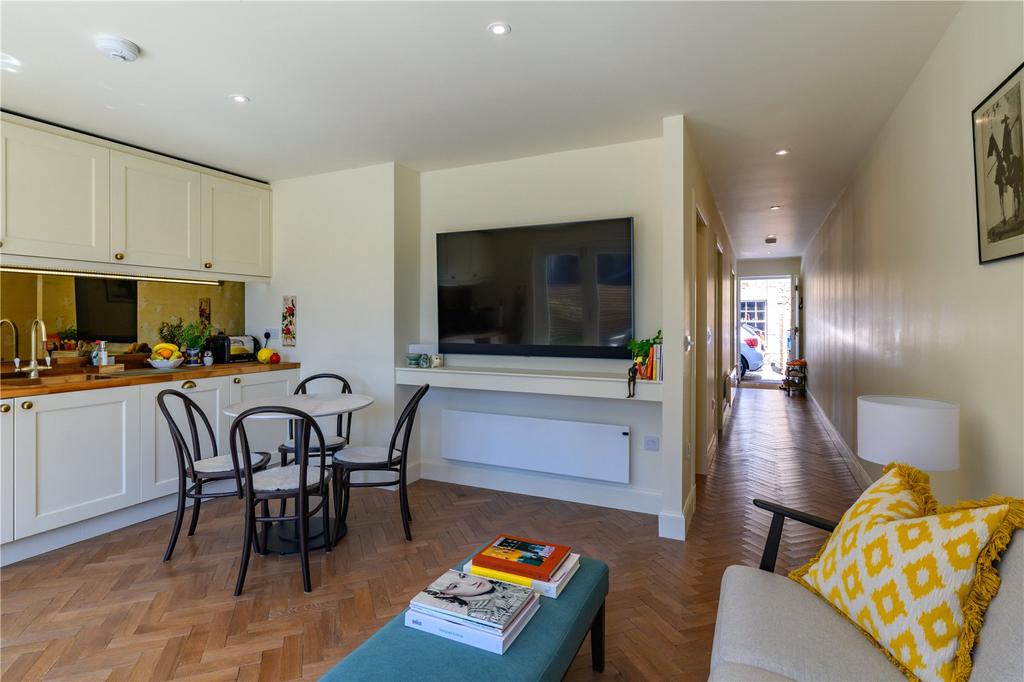 Living Room/Kitchen