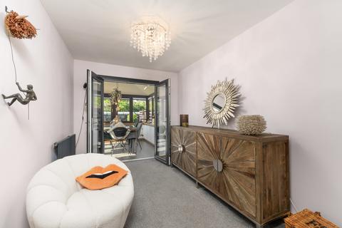 164 Gilberstoun, Edinburgh, EH15 2QZ