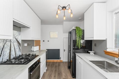 164 Gilberstoun, Edinburgh, EH15 2QZ
