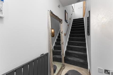 164 Gilberstoun, Edinburgh, EH15 2QZ