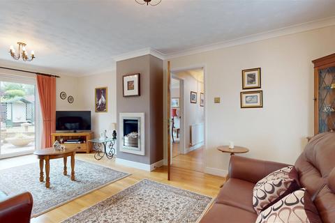4 bedroom detached house for sale, Oakley Gardens, Downhead Park, Milton Keynes