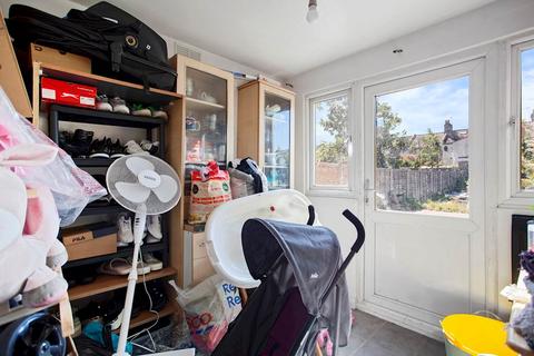 3 bedroom terraced house for sale, Ley Street, Ilford IG2