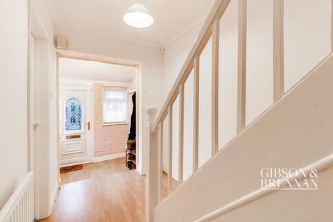 13 Balmoral Close, Billericay, CM11 2LL