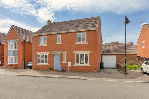 24 Merrifields, Cotford St Luke, Taunton, TA4 1PE