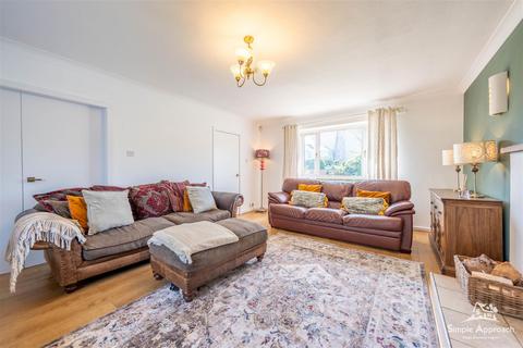 107 Burghmuir Road, Perth, PH1 1HT