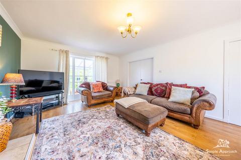 107 Burghmuir Road, Perth, PH1 1HT