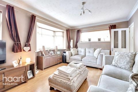 3 bedroom semi-detached house for sale, Buller Road, Basildon