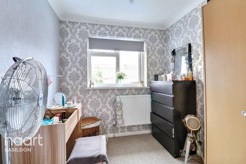 25 Buller Road, Basildon, SS15 6BA
